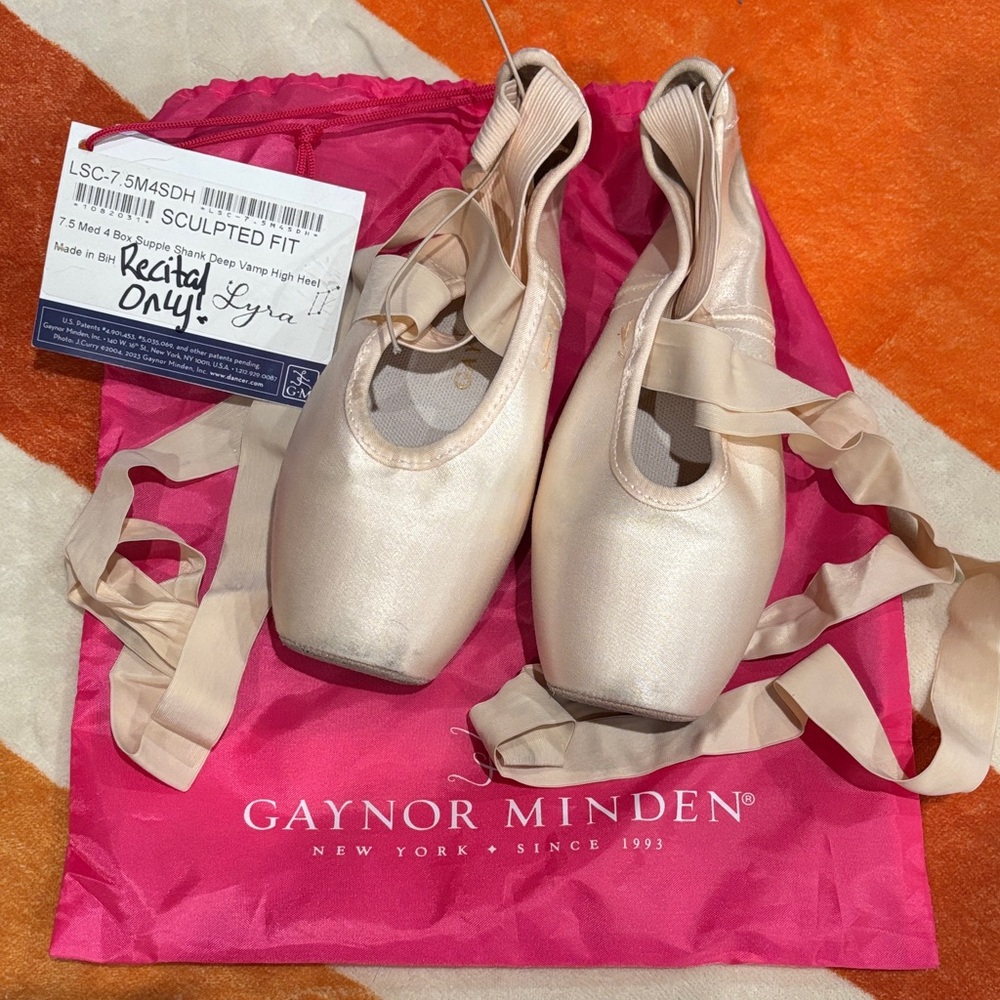 Gaynor Minden Lyra (European Made)